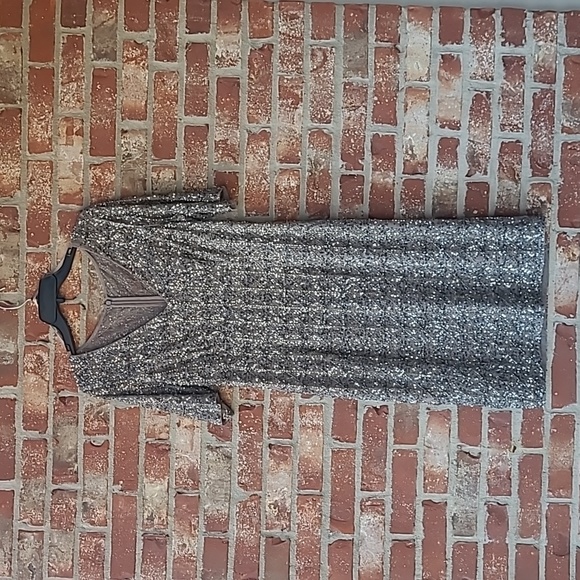 Adrianna Papell Fitted Sequin Mid-length Dress - Picture 4 of 14